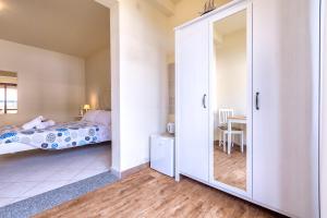 White Coral Rooms self check-in img32