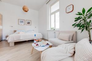 Janes Cozy Corner Studio