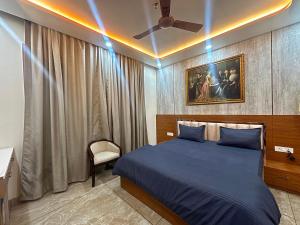 Raj Resort