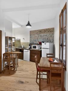 Quiet two room apartment with balcony Jean-Jaurès