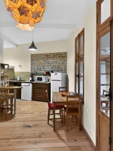 Quiet two room apartment with balcony Jean-Jaurès