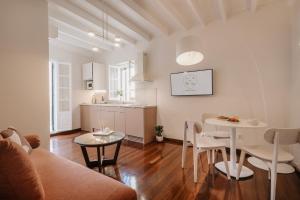 Animo Aesthetic Apartment at Guildford Str