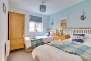 2 Bed in Whitby oc-w095