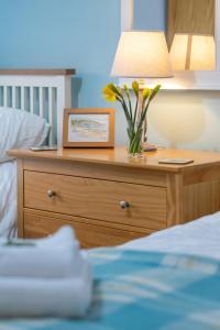 2 Bed in Whitby oc-w095