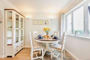 2 Bed in Putsborough oc-a22903