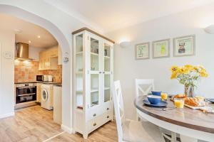 2 Bed in Putsborough oc-a22903