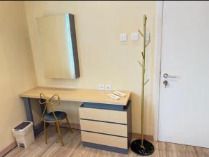 Central jakarta thamrin residence beside thamrin city mall grand indonesia plaza indonesia best location 52sqm comfortable new furniture SCBD