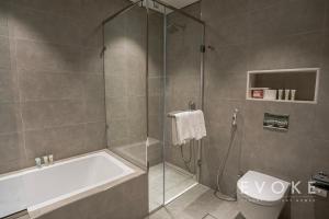 Luxury 2BR Apartment in District One Sleeps 5