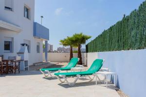 Villa con piscina privada junto al Mediterráneo