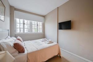 LDV Aparts 4B by MOT Rentals