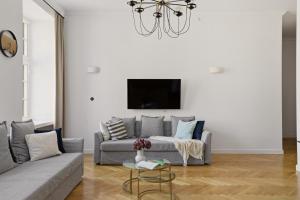 Market Square View 2 Rooms AS Home R26 79 m2