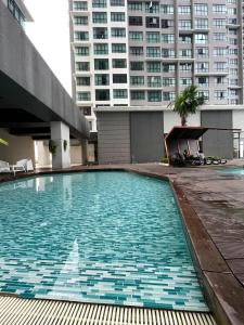 Cozy 3BR 2 Bath 7 Pax IOI City