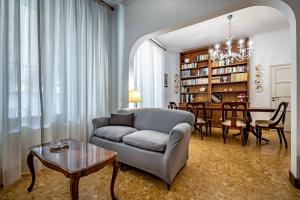 YiD Leopolda apt few minutes from Central Station