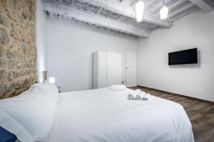 YD quiet 2BR apartment with private garden