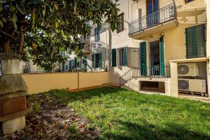 YD elegant apt with garden
