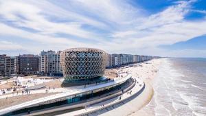 Coastal Apartment in Middelkerke Steps from the Sea