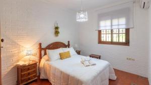 Casa Barrera El Gastor by Ruralidays