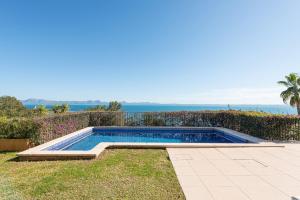 Ca Na Bruixa,con piscina y vista al mar