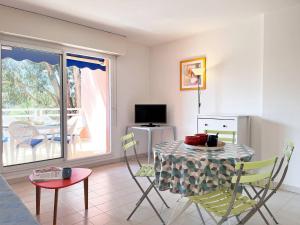 CE050-D074 Appt 2 pièces cabine 5 couchages CAVALIERE