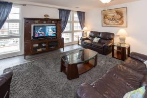 The Sanctuary - Shore Fun B420