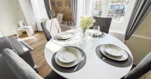 AC - Heritage and Design - The Ferrero Livery