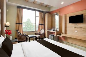 Super Townhouse Bani Park Formerly Aroma Residency