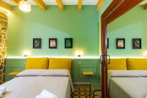 Suite Apartment La Rajola img48