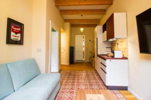 Suite Apartment La Rajola img8