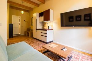 Suite Apartment La Rajola img1