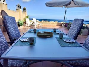 Anitas Seaview Paradise