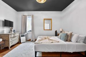 Spacious dual-unit home with private backyard