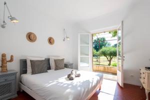 Maison avec jardin proche plages & village