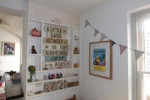 Sunshine Villa Broadstairs sleeps 8 close to beach