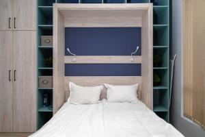 Compact Comfort Studio