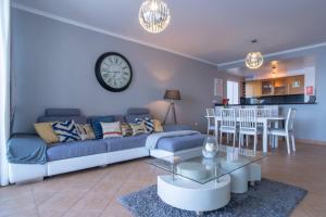 Apartment 7 on Paul do Mar Beach