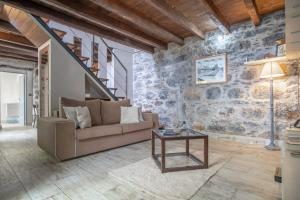 Madeirense Villa in Santa Cruz