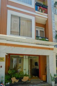 Little Chái Nho - The Alley