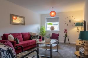 3 Bedroom house in Cumbernauld with walk in shower