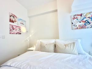 NEW Cozy 1BR King Bed at Greenbelt Hamilton Makati
