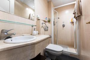 Riviera Beach & Sports Apartment