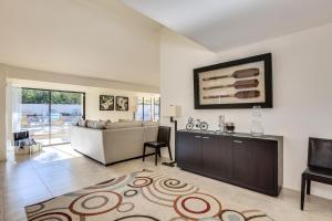 Modern Club Med Oasis