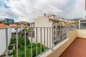 Social Lodge Happiness Studios