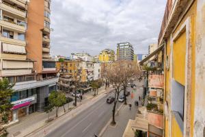 Leos City View Apartment by PikHost