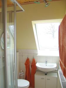 Goenn-dir-eine-Auszeit-mit-Familie-und-Sauna