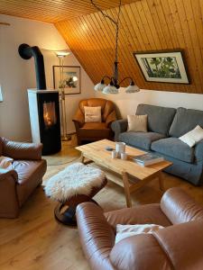 Goenn-dir-eine-Auszeit-mit-Familie-und-Sauna