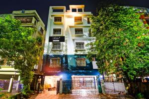 Super Collection O Bisarjan Ghat Formerly Eden Rocks