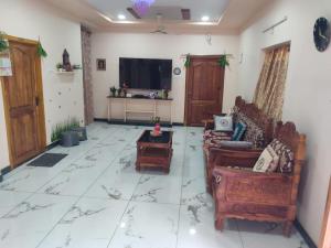 YVV Properties