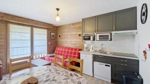 Christina CR8 FAMILY & MOUNTAIN 6 Pers