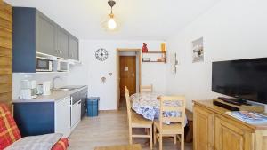 Christina CR8 FAMILY & MOUNTAIN 6 Pers