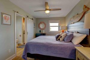 The Bungalows A- Beachfront - Dog Friendly - Gazebo Bikes